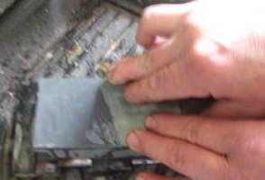 鉋刃の研ぎ：刃先の研ぎ