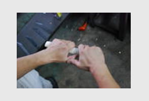 鞘から簡単に抜く方法